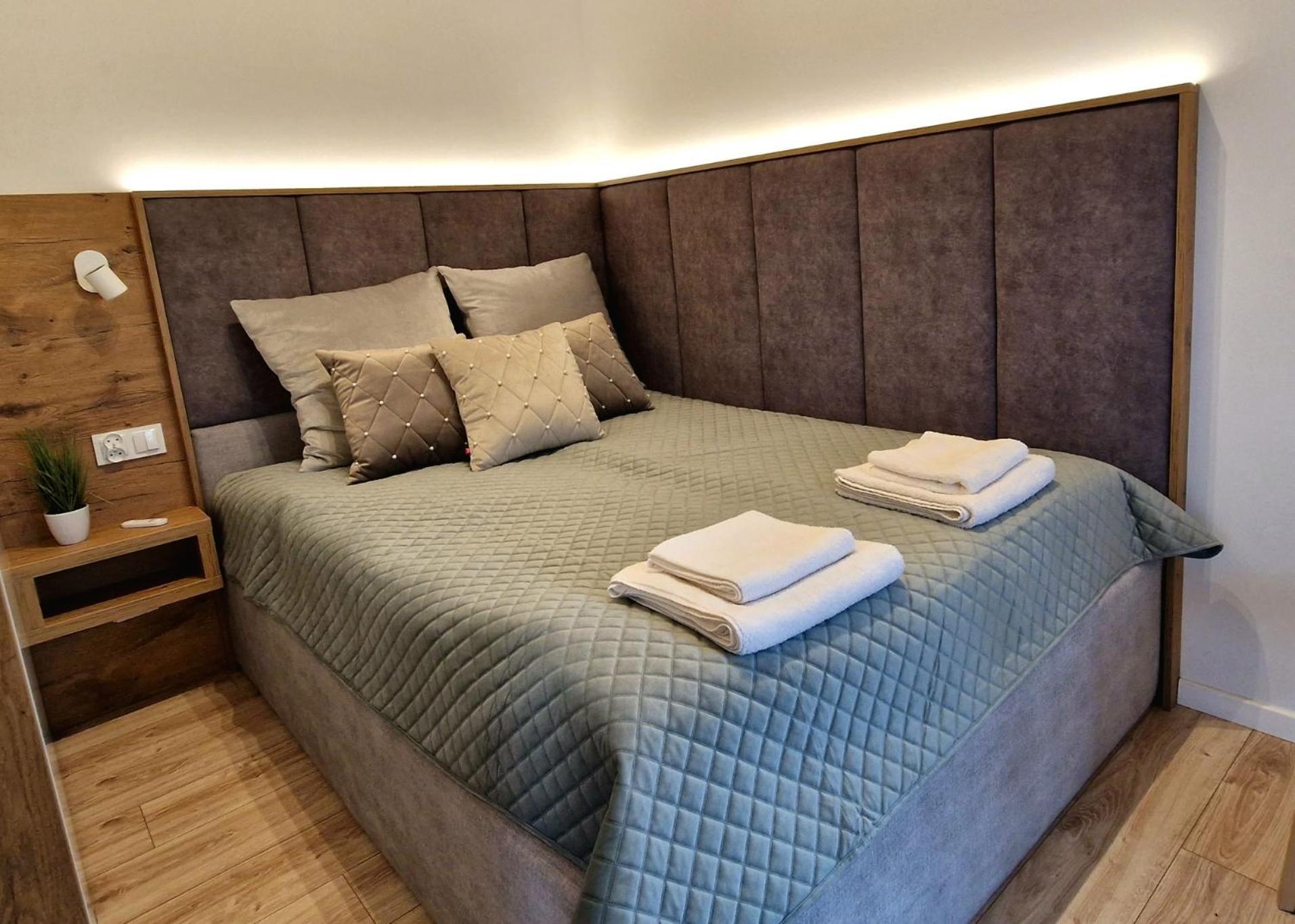 Nowe Domki Deluxe Z Widokiem Na Zatoke Z Basenem I Sauna Oslonino Dış mekan fotoğraf
