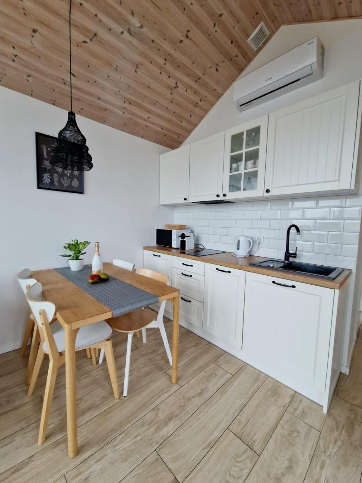 Nowe Domki Deluxe Z Widokiem Na Zatoke Z Basenem I Sauna Oslonino Dış mekan fotoğraf