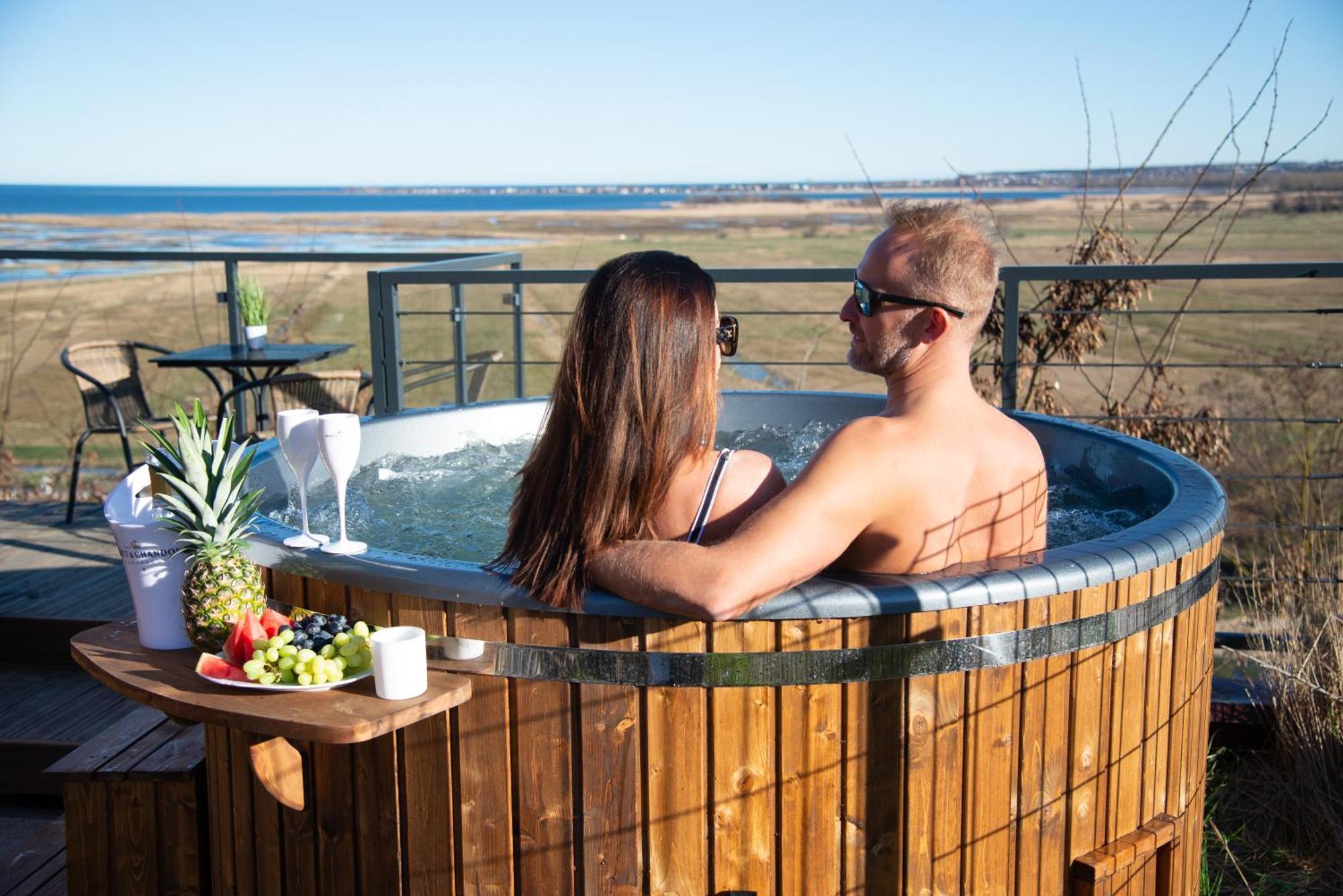 Nowe Domki Deluxe Z Widokiem Na Zatoke Z Basenem I Sauna Oslonino Dış mekan fotoğraf