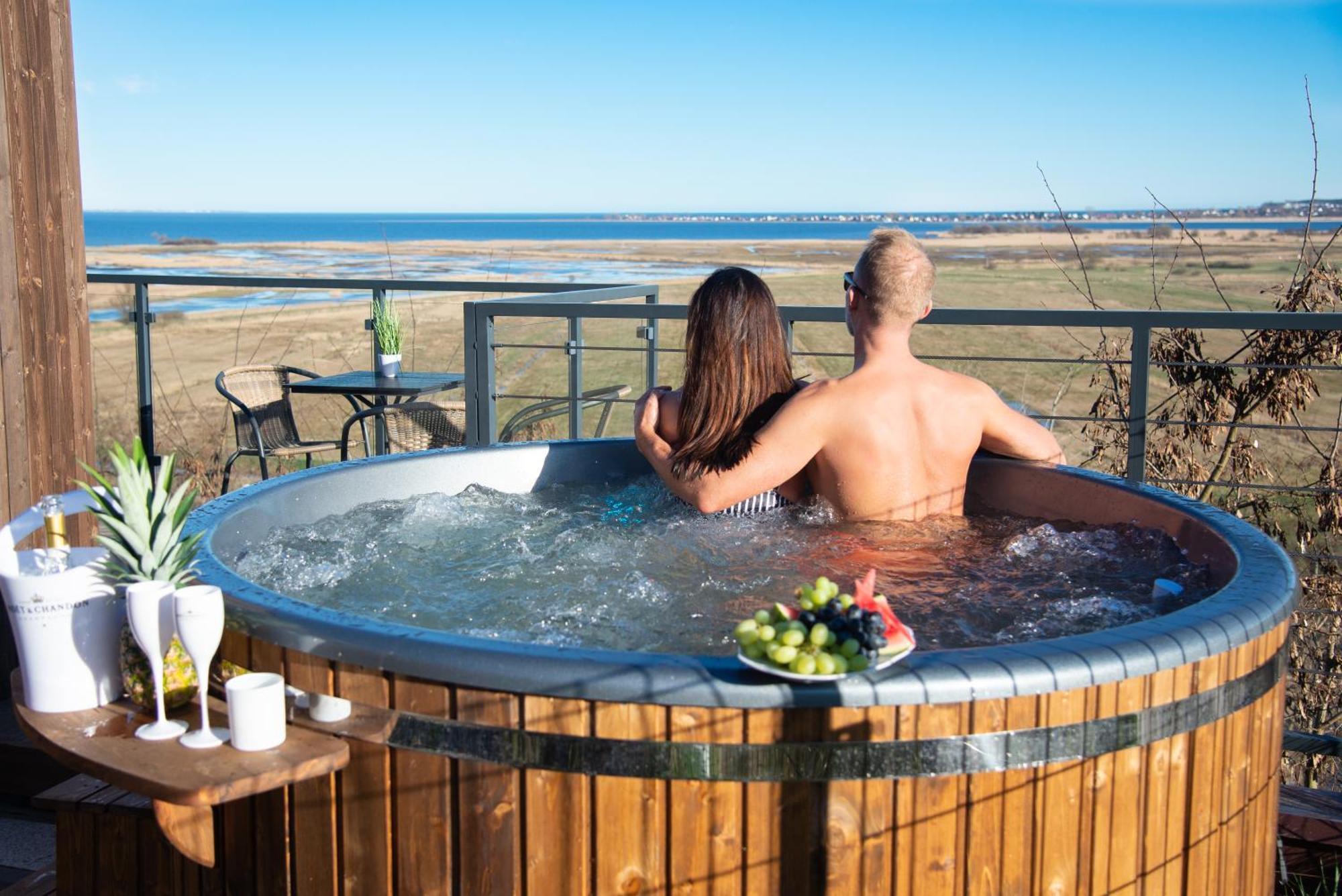 Nowe Domki Deluxe Z Widokiem Na Zatoke Z Basenem I Sauna Oslonino Dış mekan fotoğraf